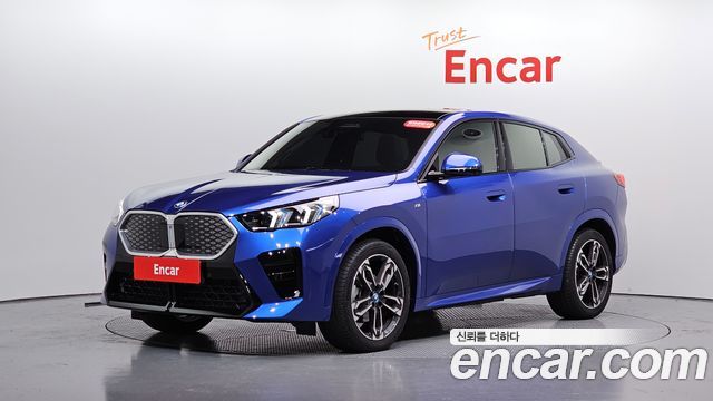 BMW iX2 U10 eDrive 20 M Sport - фото 0