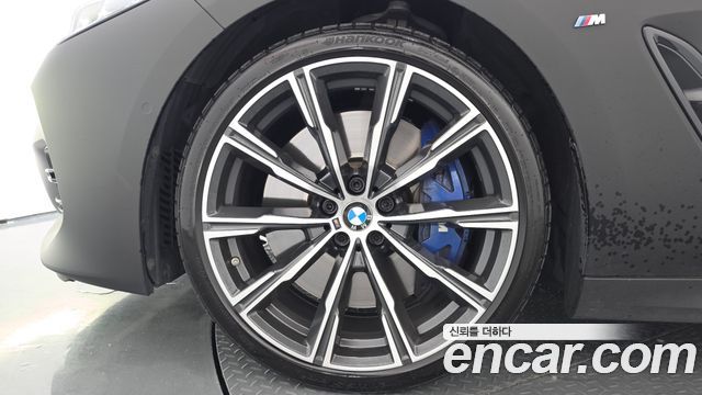 BMW 8 Series G15 M850i xDrive Gran Coupe - фото 4