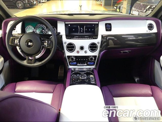 Rolls-Royce Cullinan 6.7 V12 Black Badge - фото 4