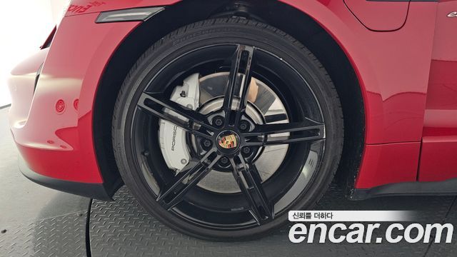 Porsche Taycan 4S - фото 4