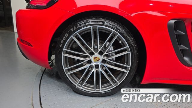Porsche 718 Boxster 2.0 - фото 4