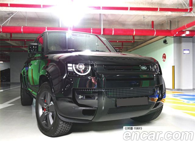Land Rover Defender L663 110 P400 X - фото 0