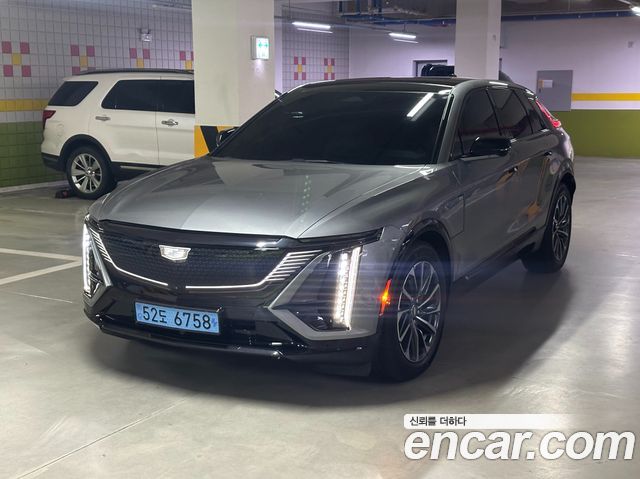 Cadillac Lyriq Sport - фото 2