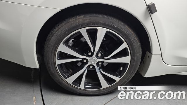 Nissan Maxima A36 3.5 Platinum - фото 4