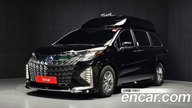 Toyota Sienna 4-го поколения 2.5 Hybrid AWD - фото 0