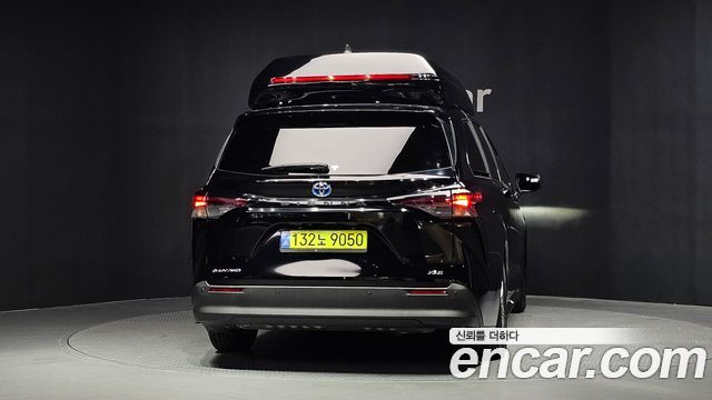 Toyota Sienna 4-го поколения 2.5 Hybrid AWD - фото 3
