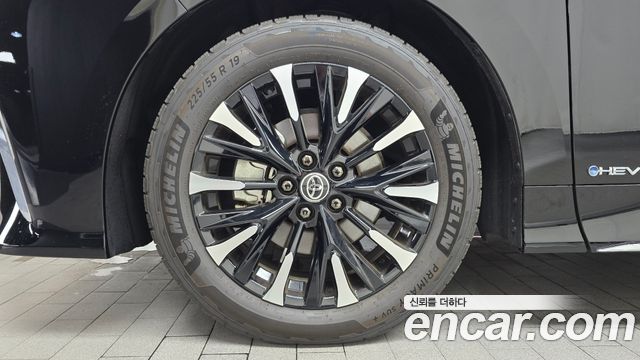 Toyota Alphard 4-го поколения 2.5 HEV Executive AWD - фото 3