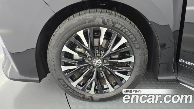 Toyota Alphard 4-го поколения 2.5 HEV Executive AWD - фото 4
