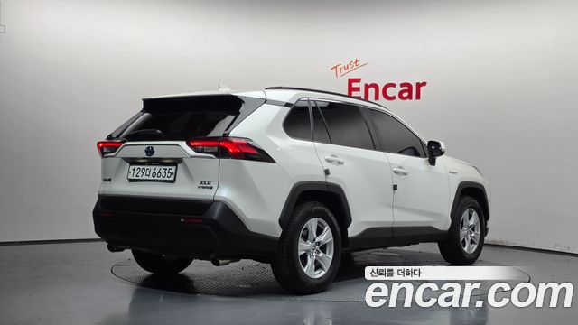 Toyota RAV4 5-го поколения 2.5 2WD Hybrid - фото 1