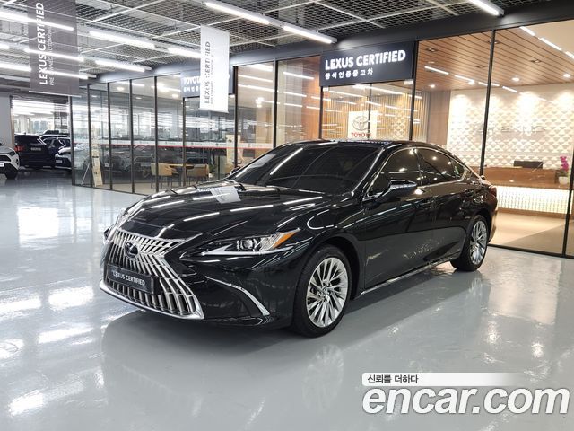 Lexus ES 300h 7-го поколения Luxury Plus - фото 0