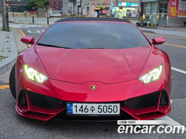 Lamborghini Huracan LP640-4 EVO Spyder - фото 0