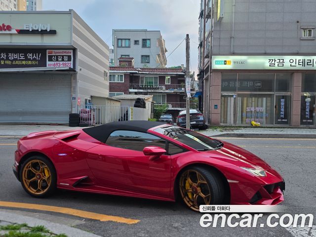 Lamborghini Huracan LP640-4 EVO Spyder - фото 2
