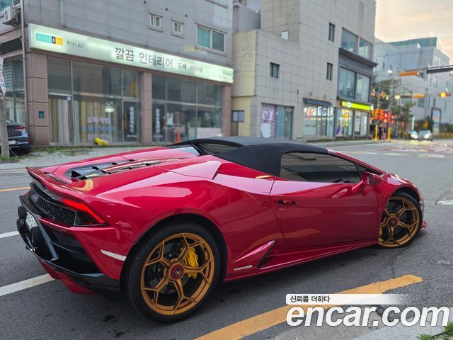 Lamborghini Huracan LP640-4 EVO Spyder - фото 3