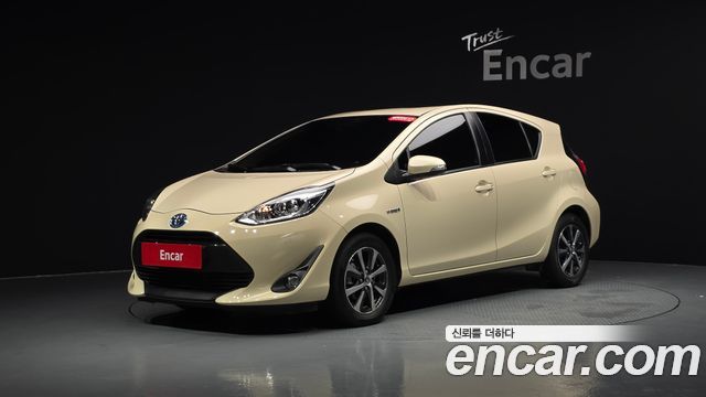 Toyota Prius 1.5 - фото 0