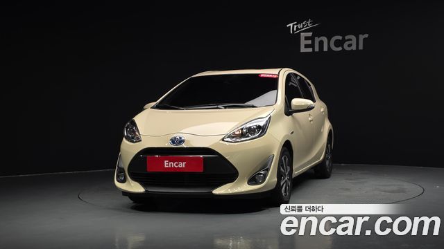 Toyota Prius 1.5 - фото 2