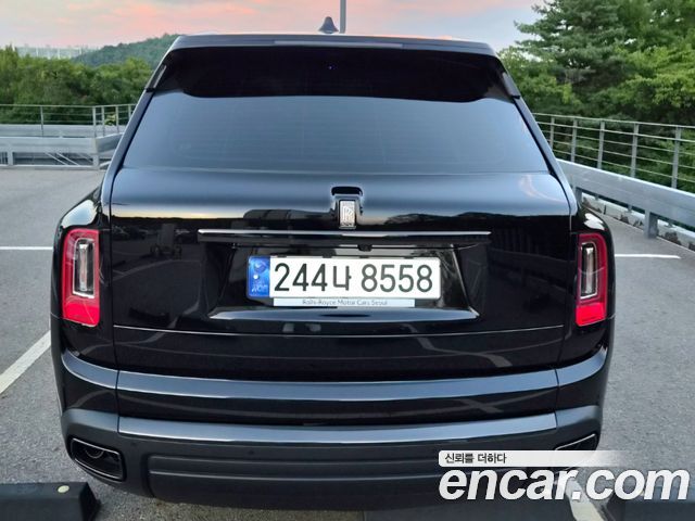 Rolls-Royce Cullinan 6.7 V12 Black Badge - фото 4