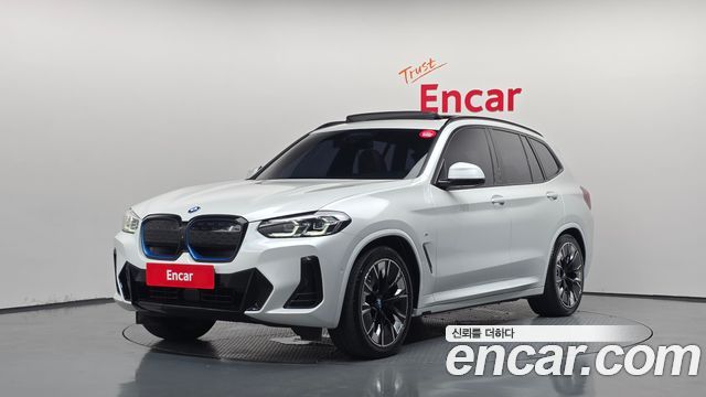 BMW iX3 M Sports - фото 0