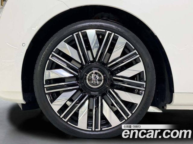 Rolls-Royce Ghost 2-го поколения 6.7 EWB V12 - фото 4