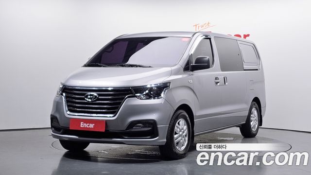 Hyundai Starex New Van 5-Seater Smart - фото 0