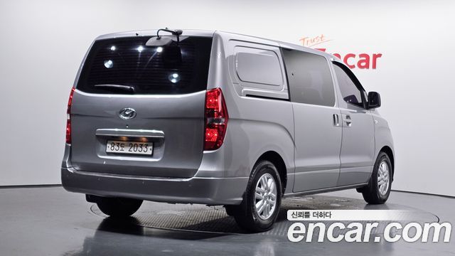 Hyundai Starex New Van 5-Seater Smart - фото 1