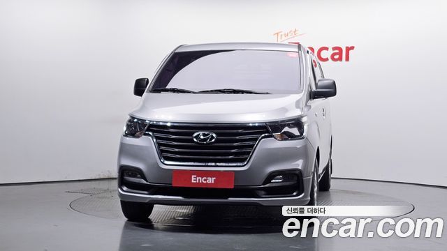 Hyundai Starex New Van 5-Seater Smart - фото 2