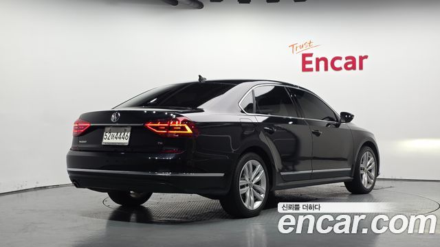 Volkswagen Passat New 2.0 TSI B7 - фото 1