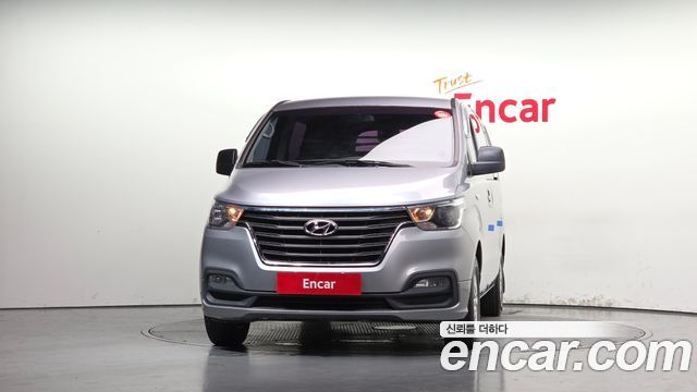 Hyundai Starex New Van 5-Seater Smart - фото 2