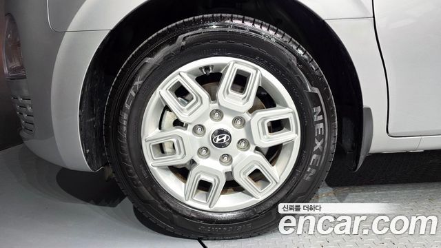 Hyundai Staria HEV 1.6 Cargo 5-Seater Modern - фото 4