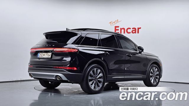 Lincoln Corsair 2.0 Reserve AWD - фото 1