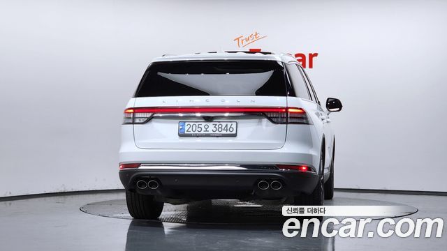 Lincoln Aviator 2-го поколения 3.0 Reserve AWD - фото 3
