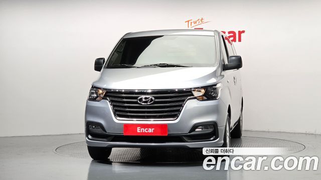 Hyundai Starex New Van 3-Seater Smart - фото 2
