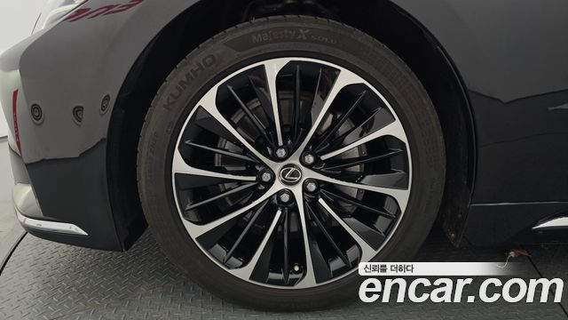 Lexus LS 500h 5-го поколения 3.5 Luxury AWD - фото 4
