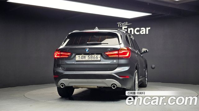 BMW X1 F48 xDrive 20d Joy - фото 3