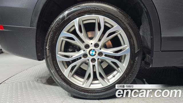 BMW X1 F48 xDrive 20d Joy - фото 4