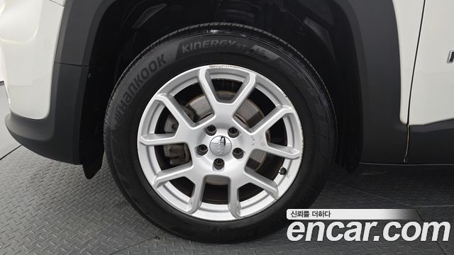Jeep Renegade 2.4 Limited - фото 4