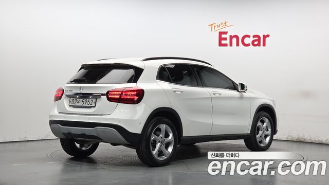 Mercedes-Benz GLA-Class X156 GLA220 - фото 0