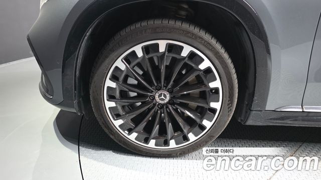 Mercedes-Benz EQS SUV EQS580 4MATIC Launch Edition - фото 3