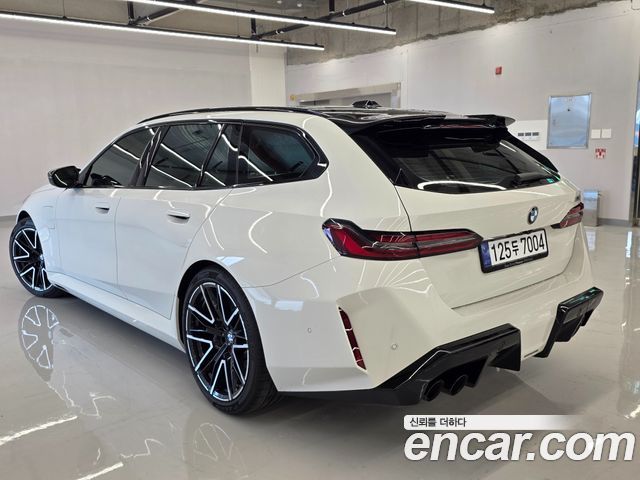 BMW M5 G90 M5 Touring - фото 2