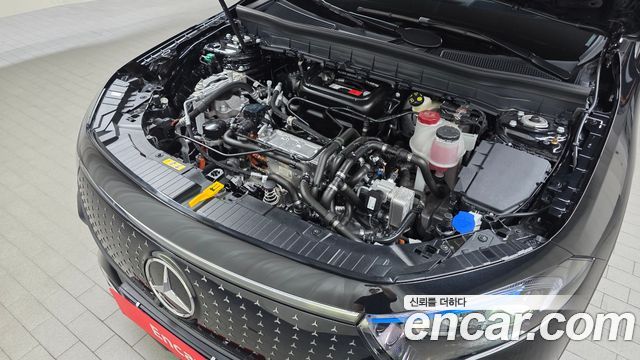 Mercedes-Benz EQB X243 EQB300 4MATIC AMG Line - фото 4