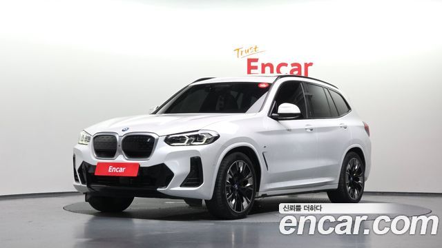 BMW iX3 M Sports - фото 0