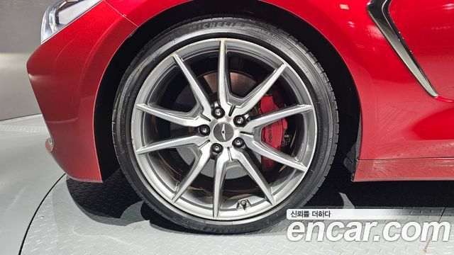 Genesis G70 2.0T Sport Package - фото 3