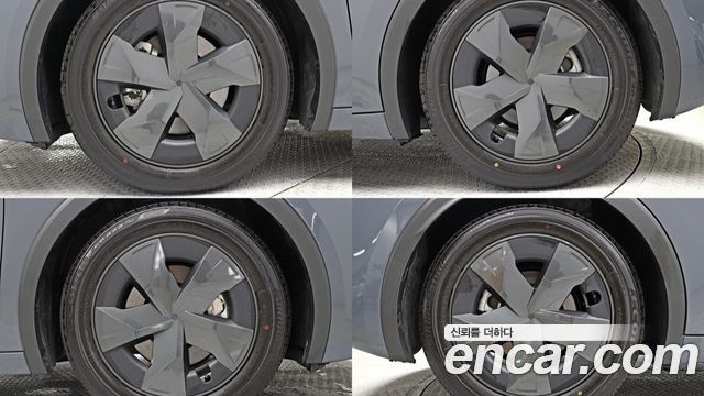 Toyota Prius 5-го поколения 2.0 PHEV SE - фото 4