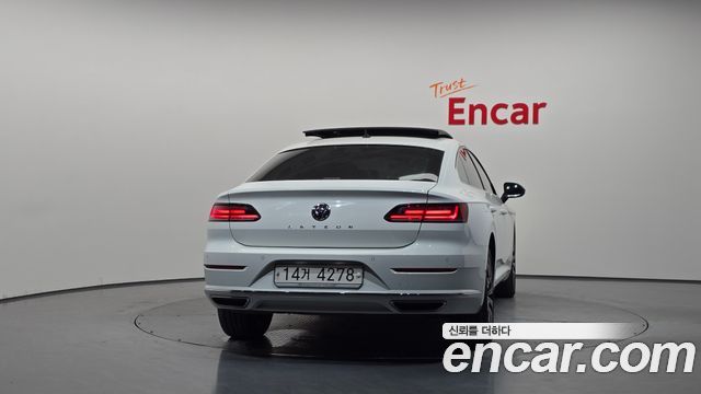 Volkswagen Arteon 2.0 TDI Premium - фото 3