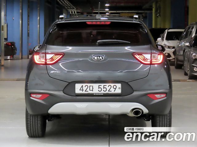 Kia Stonic 1.4 Prestige - фото 2