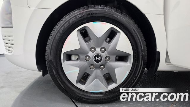 Hyundai Staria 4WD Tourer 9-Seater Modern - фото 4