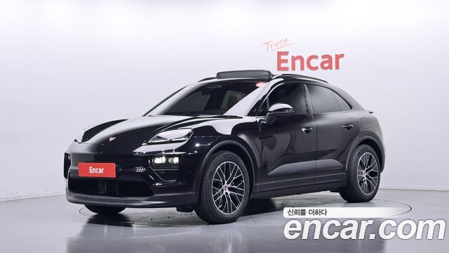 Porsche Macan EV Base 4 - фото 0
