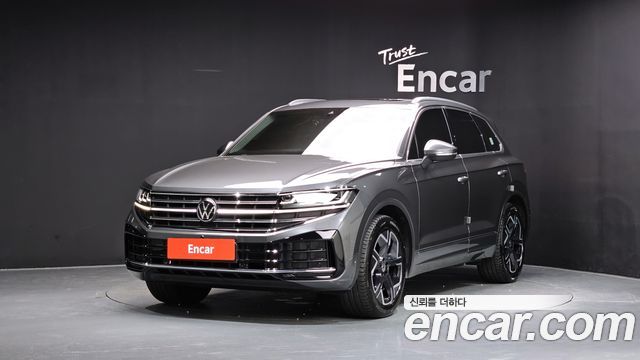 Volkswagen Touareg 3-го поколения 3.0 TDI Prestige - фото 0