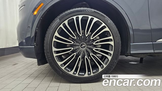 Lincoln Aviator 2-го поколения 3.0 Black Label AWD - фото 4