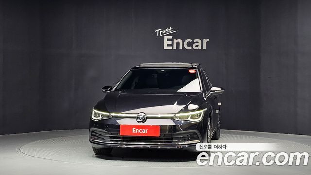 Volkswagen Golf 8-го поколения 2.0 TDI Prestige - фото 2