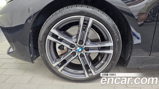 BMW 1 Series F40 120i M Sports - фото 4